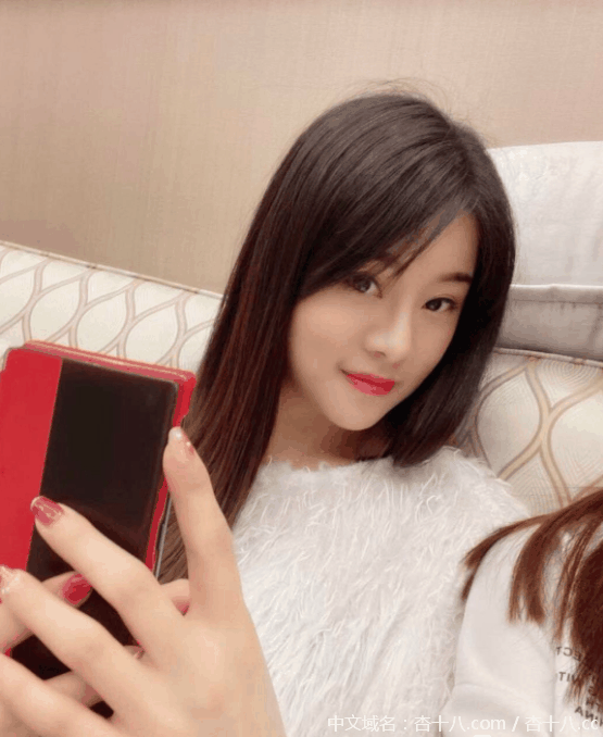 高颜值萌萌哒大波妹