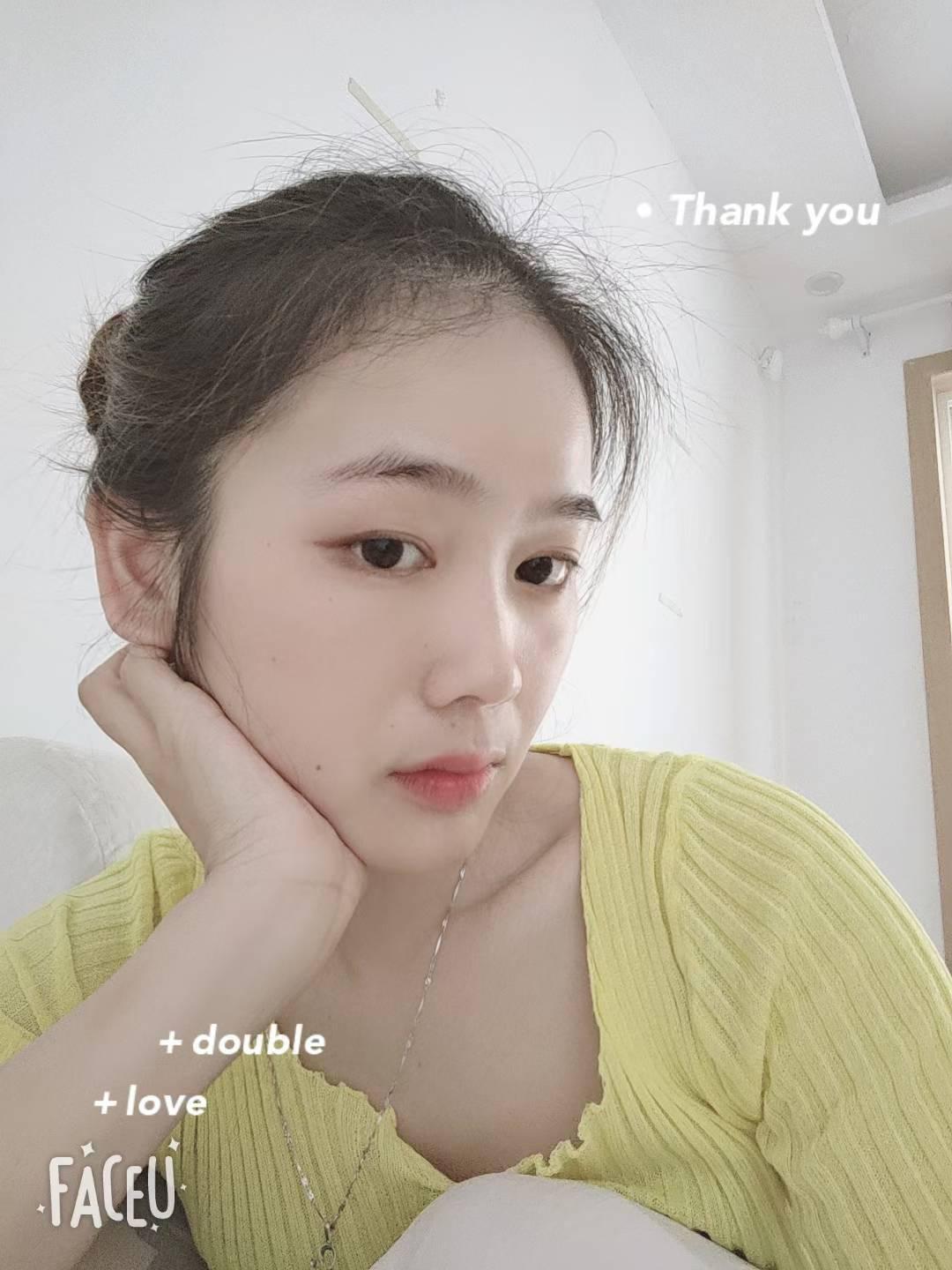 浦江漂亮的小月月