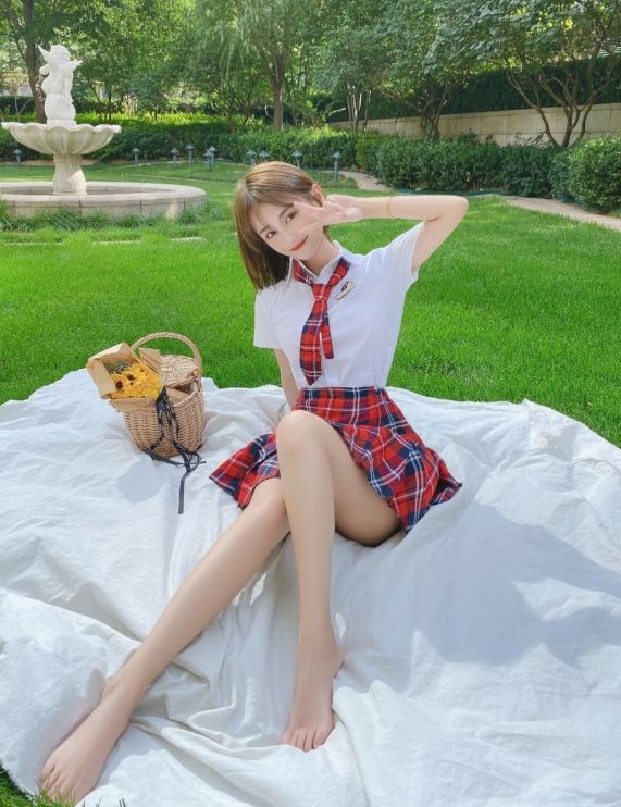 闵行极品学生妹被我WT无情抽插